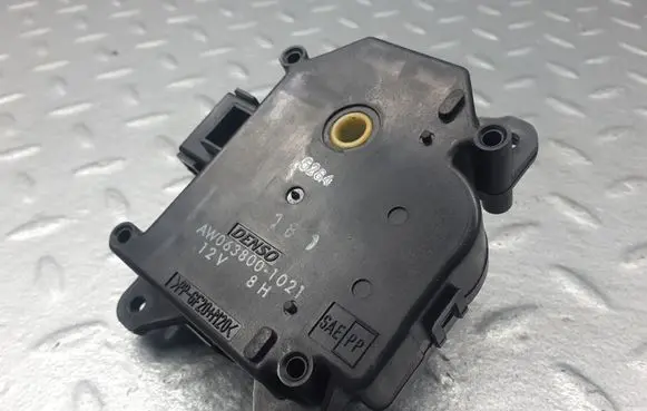 Subaru B9 Tribeca Air flap motor/actuator AW0638001021 0638001021
