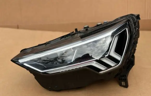 Audi Q3 F3 Headlight/headlamp 83A941033 1090025E 11010D650000