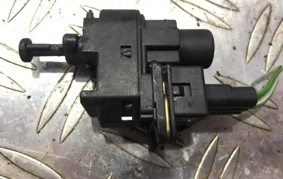 Ford Focus Brake pedal sensor switch 93bb13480bc