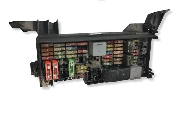 Mercedes-Benz ML W164 Fuse module A1645451740