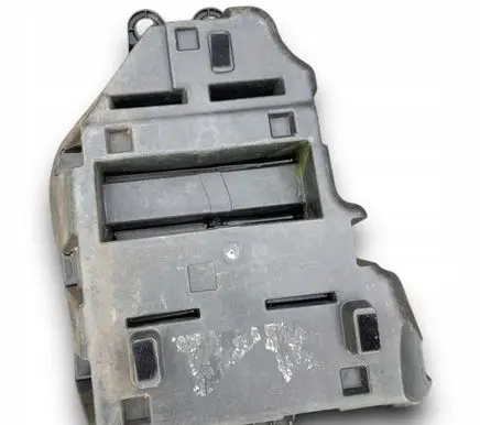Mercedes-Benz GL X166 Fuse box cover 1665400024