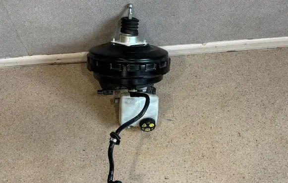 Volvo XC90 Brake booster 31445747