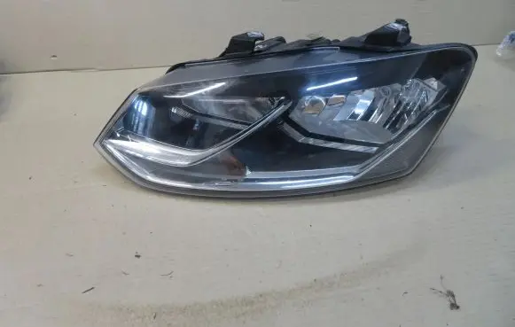 Volkswagen Polo V 6R Headlight/headlamp 6C1941005