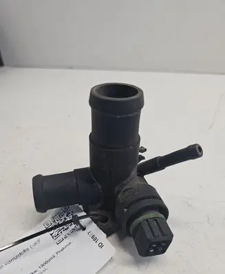 Volkswagen Golf III Engine coolant pipe/hose