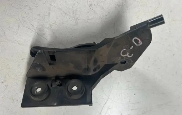 Opel Corsa D Engine bonnet (hood) release handle 13186912