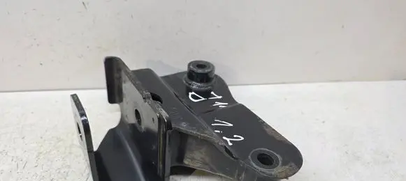 Nissan Qashqai Gearbox mounting bracket 113324ED0B
