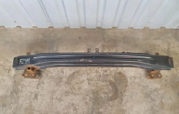 Volkswagen Jetta V Front bumper cross member 1K5807109