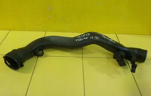 Volkswagen Tiguan Intercooler hose/pipe 16SP17