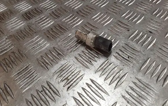 Air conditioning (A/C) pressure sensor