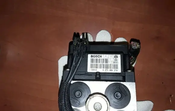 Peugeot 406 ABS Pump 1886480273004270 9644259680
