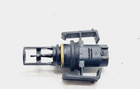 Mercedes-Benz B W246 W242 Intake air temperature sensor A6511530028 6511530028