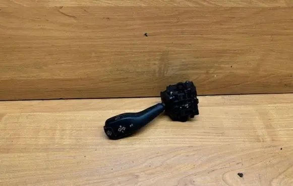 BMW X5 E53 Indicator stalk 8363668K 0110401025