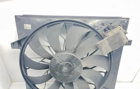 Mercedes-Benz ML W163 Electric radiator cooling fan A1635000293