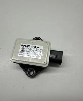 Audi A4 S4 B8 8K ESP acceleration yaw rate sensor 8K0907637C 7003049