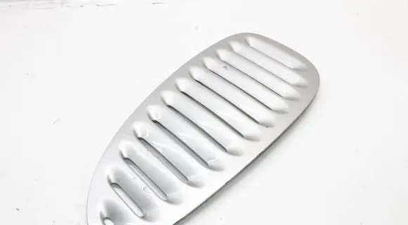Jaguar XK8 - XKR Quarter panel pressure vent HJB6370AA