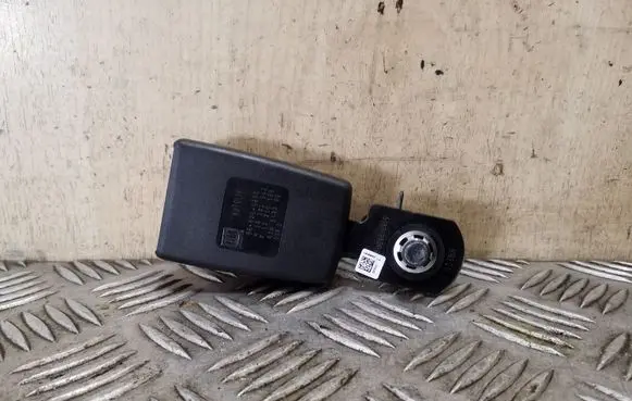 Chevrolet Orlando Rear seatbelt buckle 13251343 13310121
