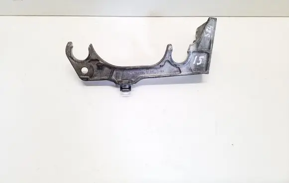 Mercedes-Benz E W212 Air filter cleaner box bracket assembly A6510940127