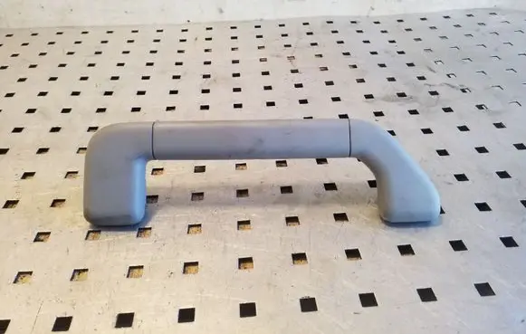 Volkswagen Touareg I Front interior roof grab handle 7L08576C8A 7L0857607A