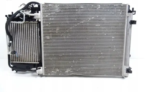 Nissan Qashqai Radiator set 214107399R 921009251R