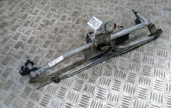 Volkswagen PASSAT CC Front wiper linkage 