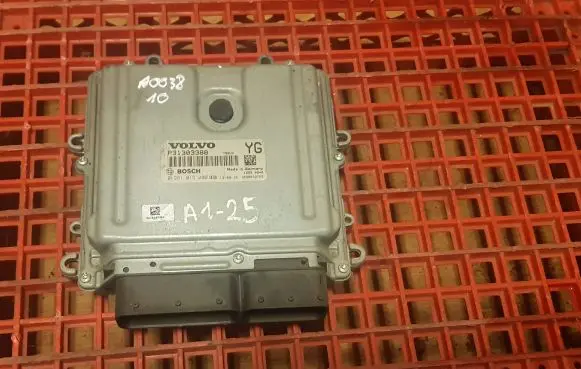 Volvo XC70 Engine control unit/module P31303388 1039S33755 0281015286