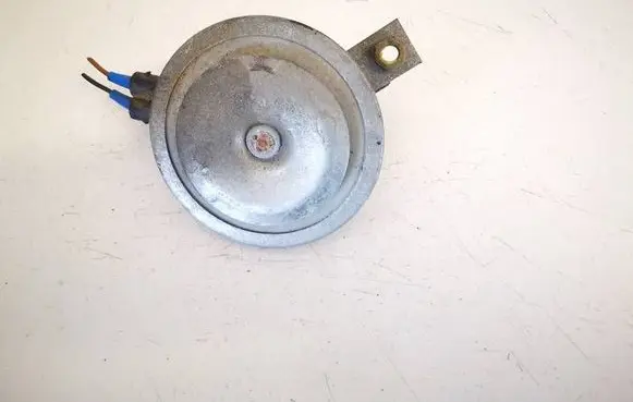Audi A3 S3 8L Horn signal 6n0951101c