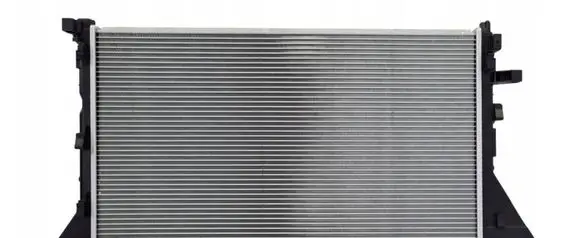 Renault Master III Coolant radiator 214107641R 214107695R 214108535R