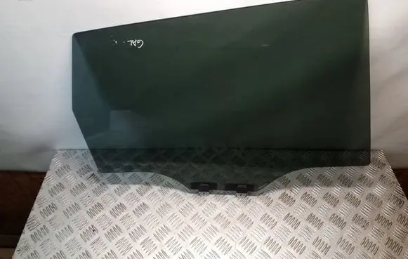 Honda FR-V Rear door window glass 