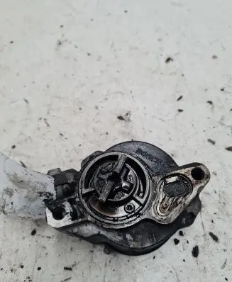 Ford C-MAX I Vacuum pump D1561A