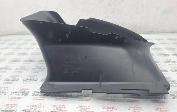 Volkswagen Touareg I Intercooler air channel guide 7L6117335B