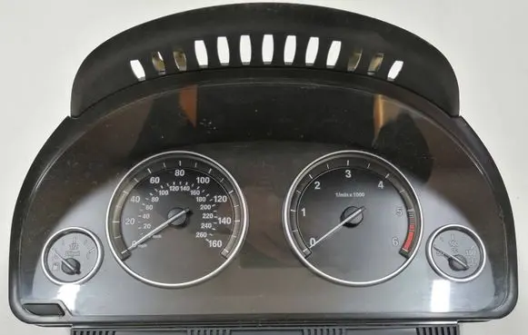 Speedometer (instrument cluster)