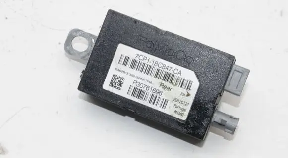 Ford Focus Aerial antenna amplifier 7CP118C847CA
