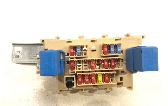 Nissan Qashqai Fuse box set 