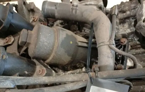 Mercedes-Benz A W169 Oil filter cover