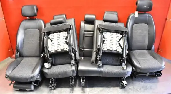Chevrolet Captiva Seat set 
