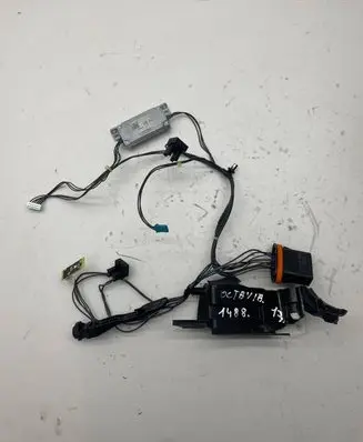 Skoda Octavia Mk3 (5E) LED ballast control module 7PP941597CA 7PP941597C
