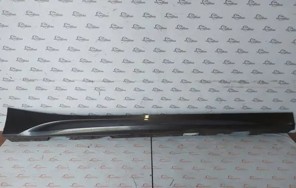 BMW 1 F20 F21 Side skirt front trim 