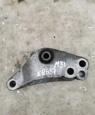 Opel Mokka B Gearbox mounting bracket 9826468580