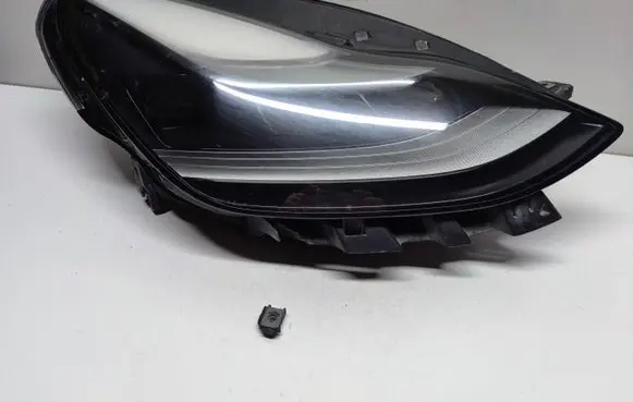 Tesla Model 3 Headlight/headlamp 151495300D