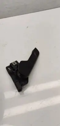 Engine bonnet (hood) release handle