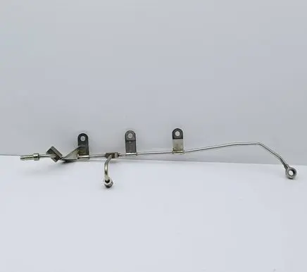 Volkswagen Golf Plus Fuel line pipe 06F127505N