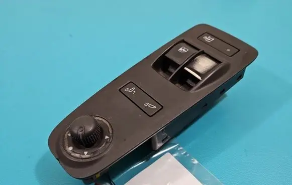 Peugeot Boxer Electric window control switch 7354874210 IMPRK1444957