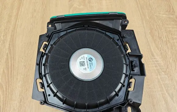 BMW 4 G22 G23 G24 G26 Subwoofer speaker 2622562