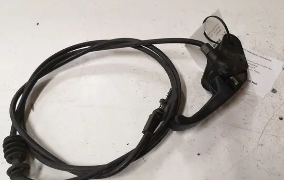Renault Scenic II - Grand scenic II Engine bonnet (hood) release handle