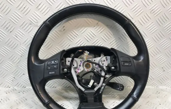 Lexus IS 220D-250-350 Steering wheel