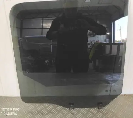 Citroen Berlingo Sliding door window/glass 43R004523 PEUGEOTPARTNER TWOJEAUTOWYSZKOW