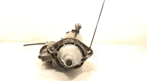 Audi A4 S4 B5 8D Starter motor 001110122