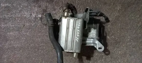 Volkswagen Touran I Auxiliary pre-heater (Webasto) 1K0815065R 9007184H 9008372C