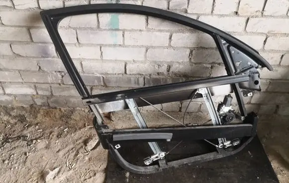Front door window regulator with motor