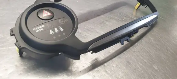 Toyota Yaris Radio/GPS head unit trim 864510D030